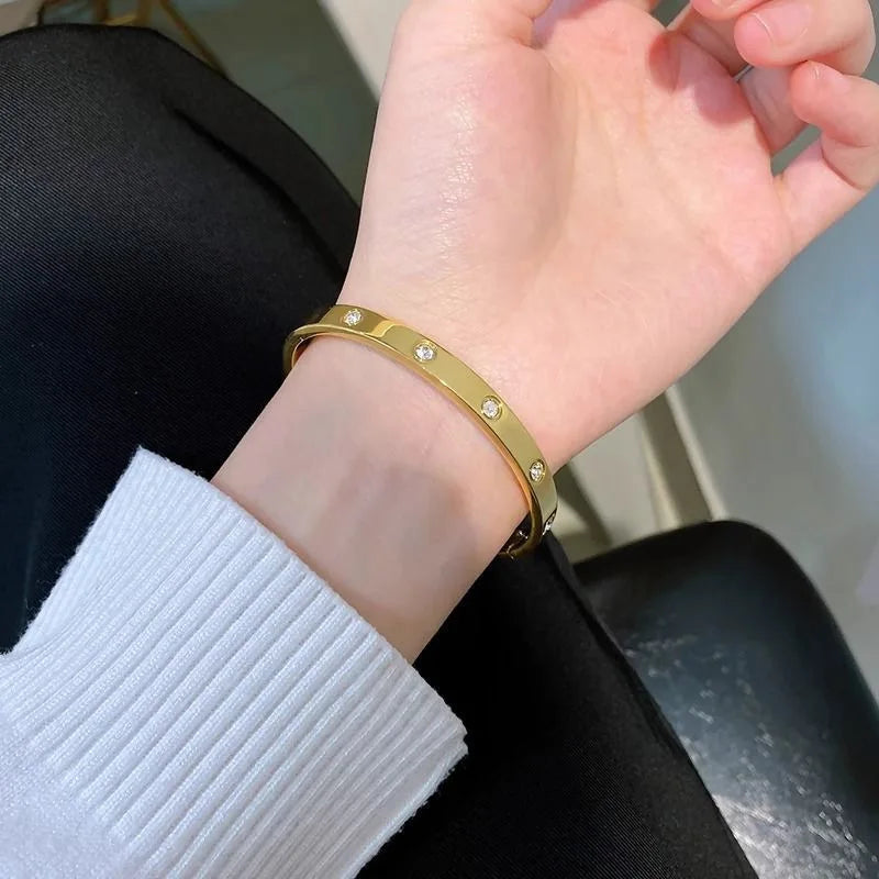 Eterna Luxe Bangle