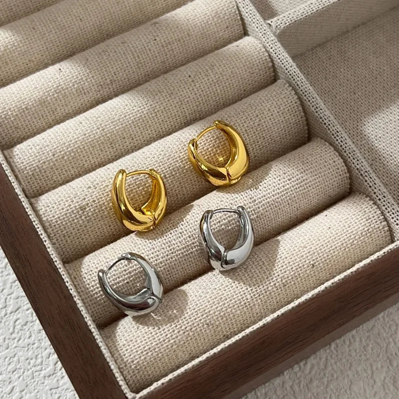 Luna Curve Hoops Earrings